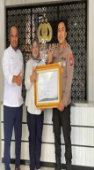Amankan Arus Mudik Nataru 2025/2026, Polres Pelabuhan Tanjung Perak Terima Penghargaan dari Pelindo