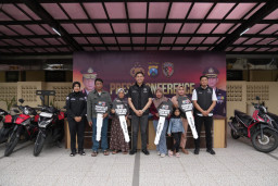 Gratis, Polres Kediri Kota Temukan dan Kembalikan Motor Hilang  kepada Pemiliknya