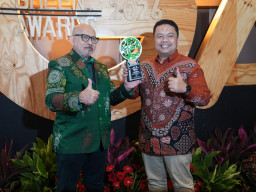Wujudkan Inovasi Hijau Berkelanjutan, PLN UIP JBTB Sabet Penghargaan Platinum di Indonesia Green Awards 2026