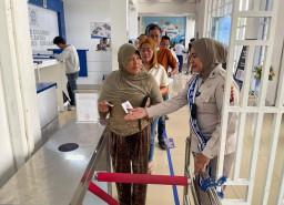 Tertib Dengan Barcode Hanya Pemohon yang Boleh Masuk