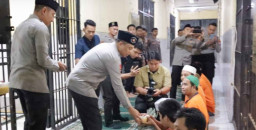 Kapolrestabes Surabaya Buka Puasa Bersama Tahanan, Wujud Kepedulian dan Pembinaan di Bulan Ramadan Jatiminvestigasinews