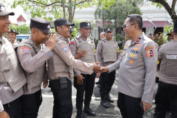 Humanis dan Tegas, Brigjen Rudy Tinjau Personel Bhabinkamtibmas di Mapolrestabes Surabaya