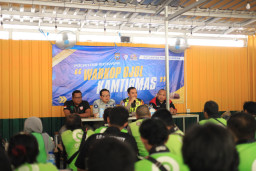 Humanis dan Edukatif, Satlantas Gresik Rangkul Drever Ojol dalam Operasi Keselamatan Semeru 2026