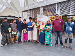 Media Online Harian Mata Berita.Com Gelar Satunan Anak Yatim di Bulan Suci Ramadhan