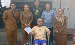 Sinergi Dinsos dan Kelurahan, Bantuan Kursi Roda Tersalurkan Lancar di Surabaya