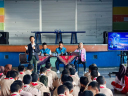 ‎Kolaborasi PLN Icon Plus dan PLN Group Jatim Dukung Edukasi Industri di SMK PGRI 3 Malang