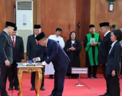 Eri Cahyadi Rotasi 78 Pejabat Pemkot Surabaya Tegaskan Loyalitas Tunggal untuk Masyarakat