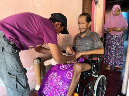 YBM PLN UIP JBTB Dorong Kemandirian Penyintas Lewat Bantuan Kaki Palsu
