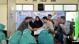 Lewat Gerakan Terang Bersama, YBM PLN UIP JBTB Tebus Ijazah dan Edukasi Kelistrikan MA Hasyim Asy’ari Surabaya