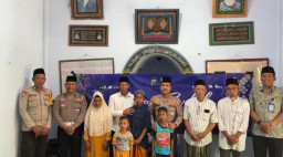 Polantas Menyapa, Satlantas Polres Bangkalan Gelar Jumat Berkah di Kelurahan Pangeranan