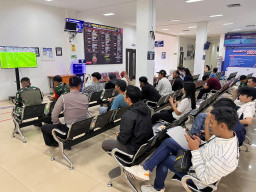Satpas Colombo Hadirkan Suasana Seru, Pemohon SIM Nikmati Nobar Piala Dunia 2026