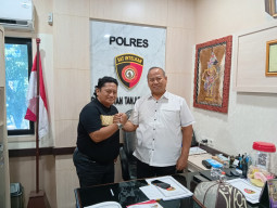 Abah Samsul Jalin Silaturahmi dengan AKP Amir Mahmud, Perkuat Kolaborasi Polri, Pers, dan Ormas