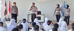 Polres Mojokerto Edukasi Pelajar Tanamkan Budaya Tertib Lalu Lintas dan Cegah Perundungan