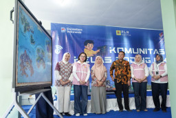 Srikandi PLN Icon Plus Perkuat Literasi Digital Anak melalui Komunitas Kelas Coding Inklusif