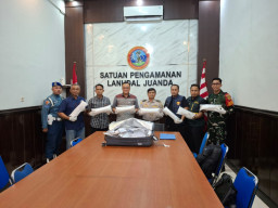 Barantin Selamatkan 30.789 Benih Lobster Senilai Rp4,6 Miliar dari Bandara Juanda