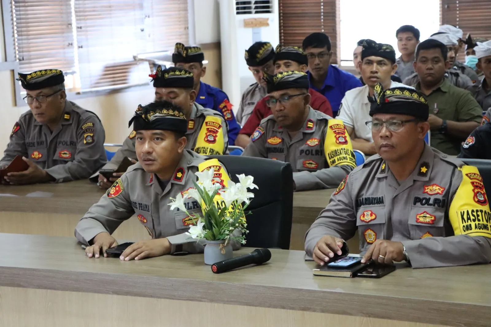 Wakapolres Kompol Prama Ikuti Pembinaan Rohani Agama Hindu
