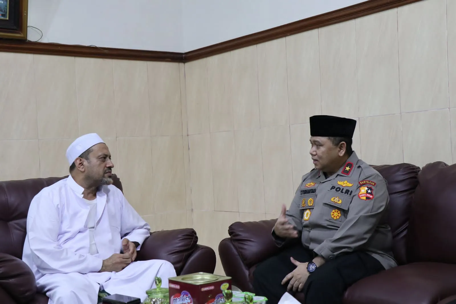 Ditemui Wakaops NCS Polri, Habib Taufiq Assegaf Pasuruan Doakan Pemilu Berjalan Aman dan Damai