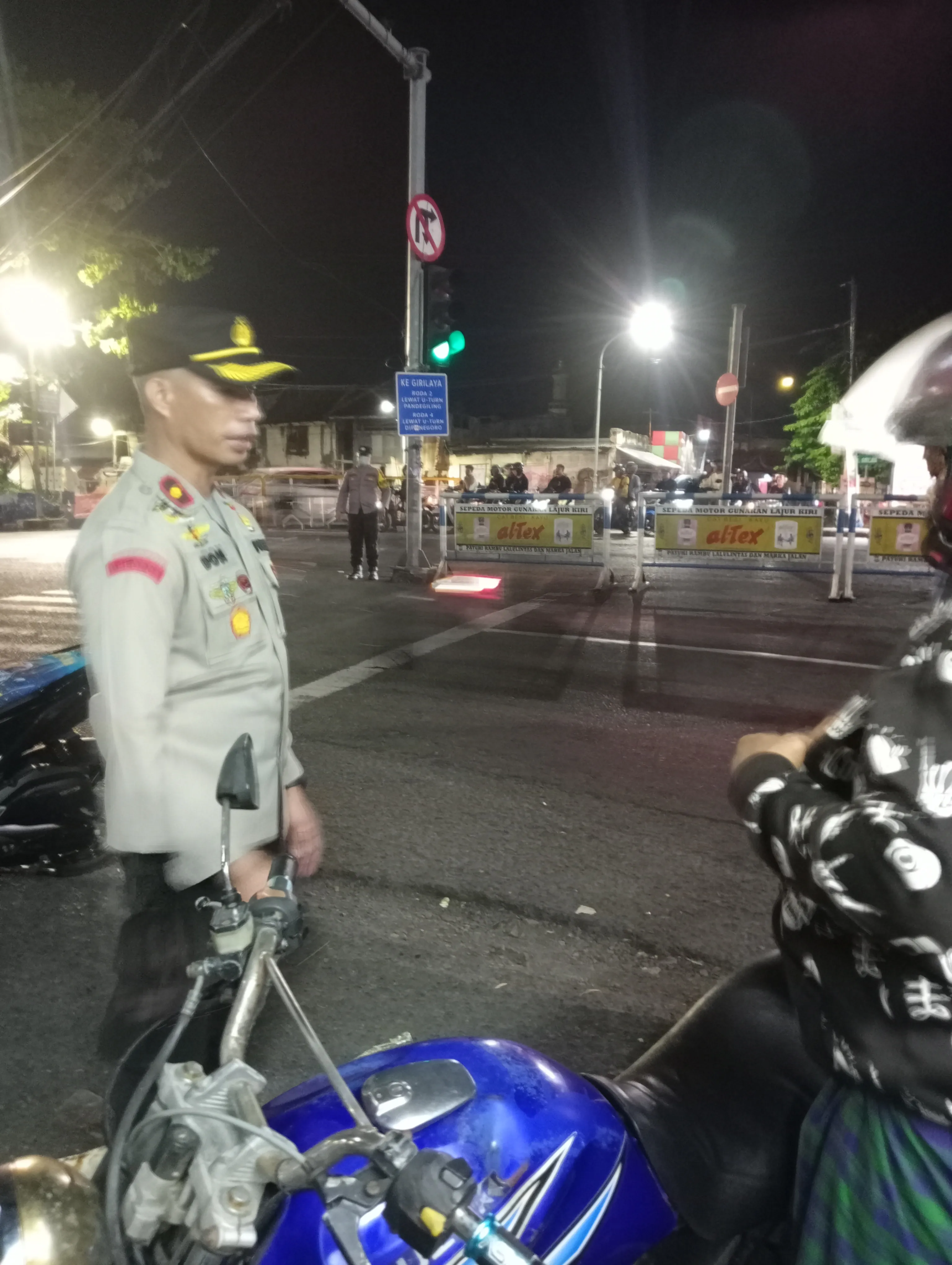Kapolsek Sawahan Pimpin Operasi Malam Minggu, Antisipasi Gangster dan Knalpot Brong