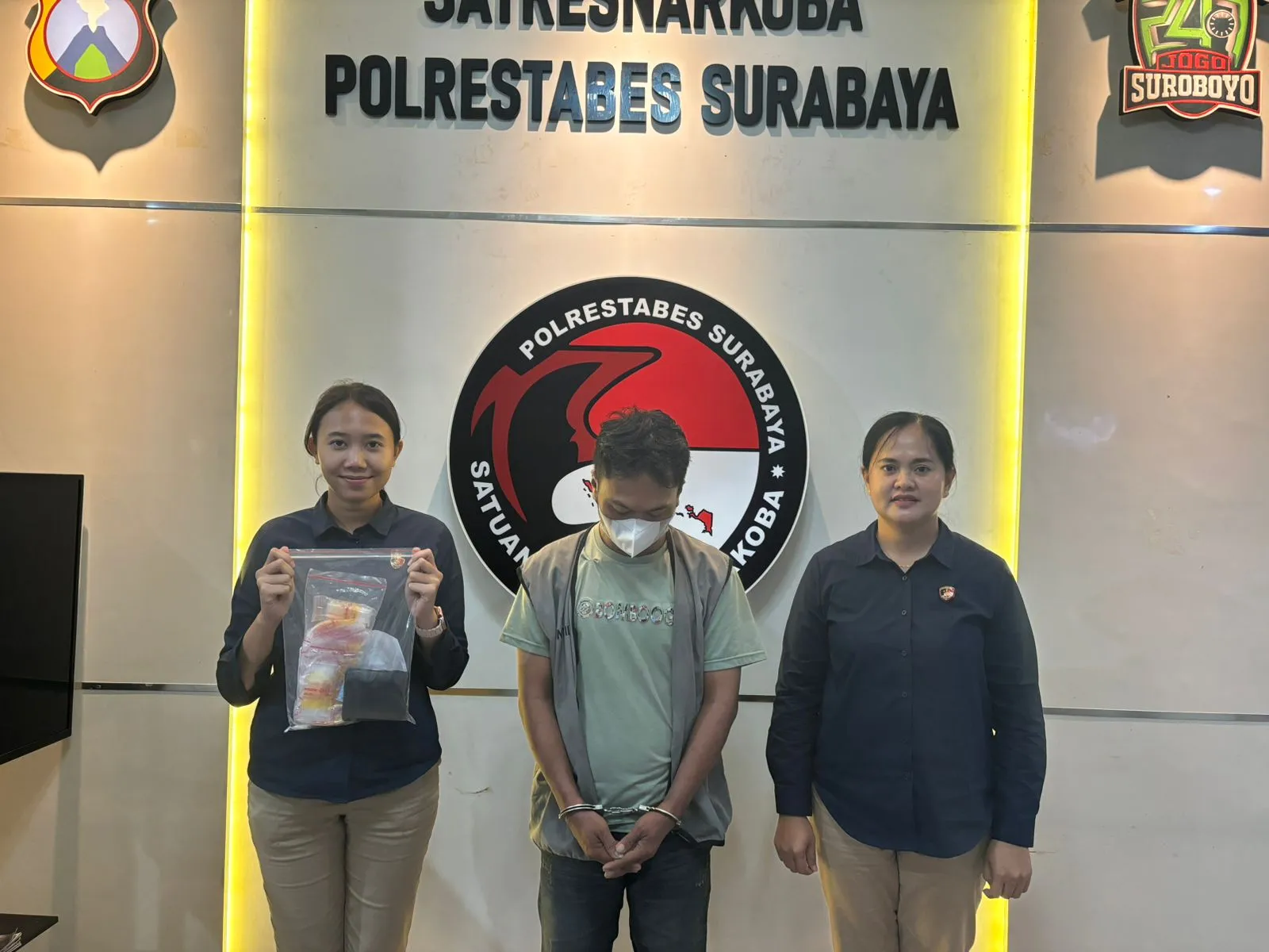 Lagi - Lagi Satresnarkoba Polrestabes Surabaya, Amankan Satu Pria Diduga Penyalahgunaan Narkotika Janis Sabu