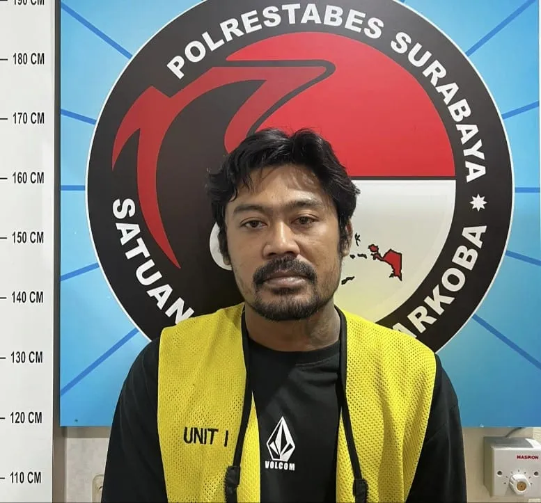 Warga Kupang Barat Kedapatan Barang Haram Berhasil Diamankan Satresnarkoba Polrestabes Surabaya