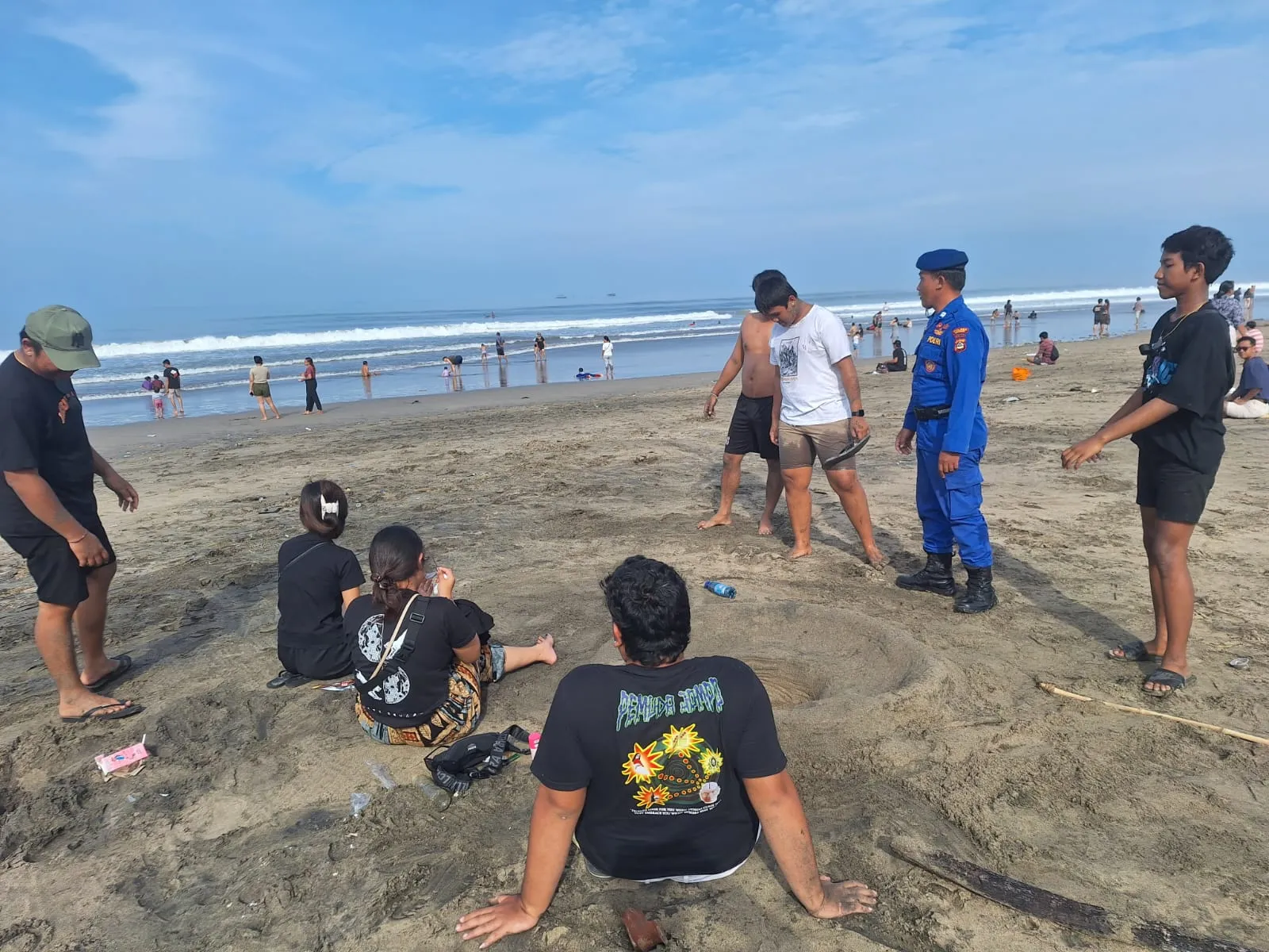Antisipasi Pengunjung Pantai, Sat Polairud Polres Badung Tingkatkan Pengamanan