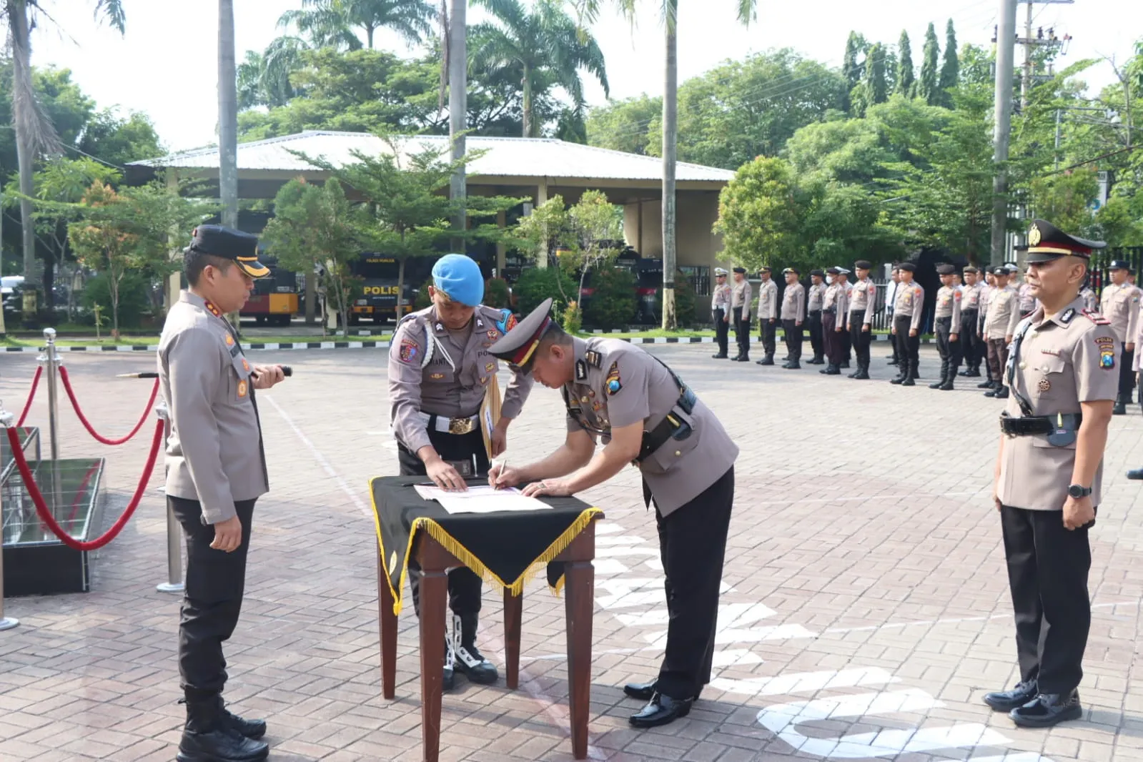 Kapolres Nganjuk Pimpin Serah Terima Jabatan Kasat Intelkam