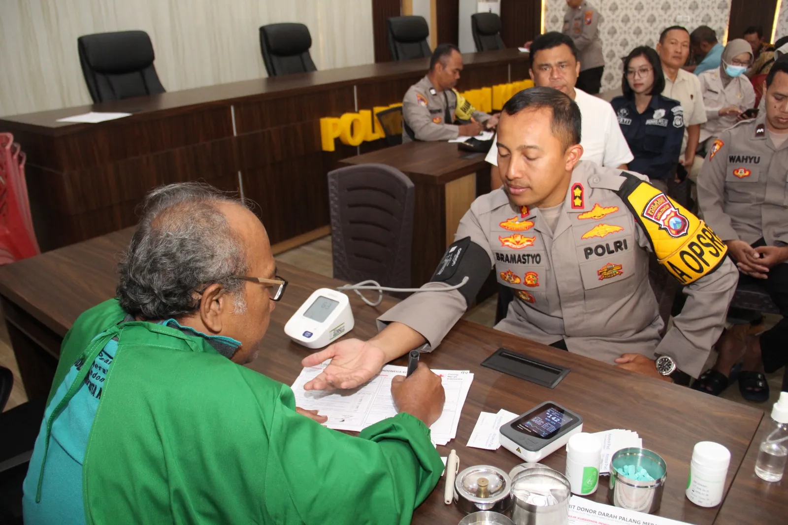 Peringati May Day, Polres Kediri Kota Gelar Donor Darah Bersama Serikat Pekerja