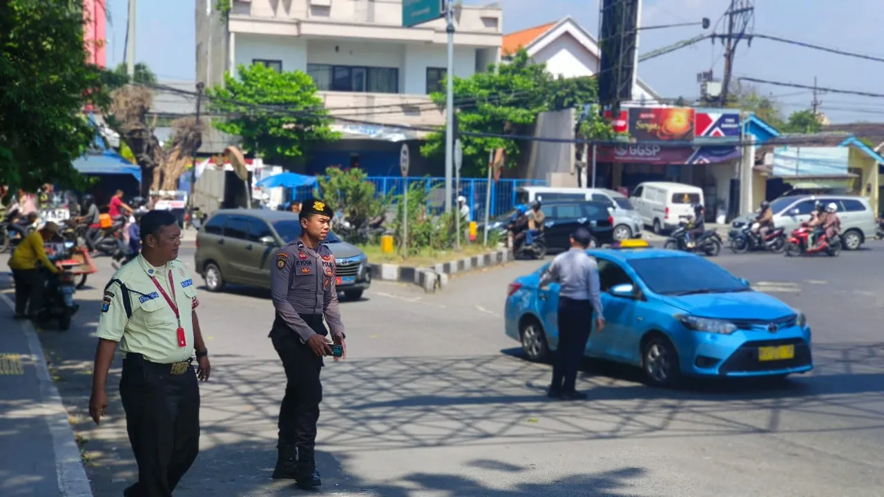 Sukseskan WWF 2024 Personel Gabungan Polresta Sidoarjo Patroli KRYD di Terminal Purabaya Tujuan Bali