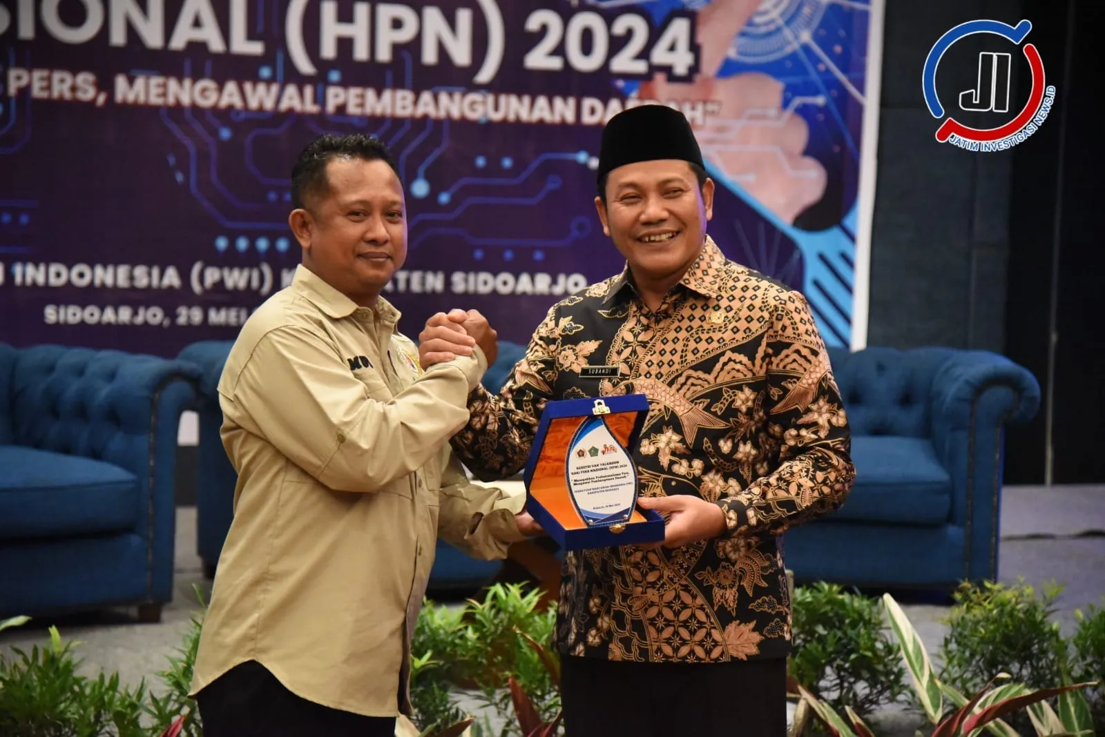 Plt.Bupati Sidoarjo Siap Terima Kritik Membangun