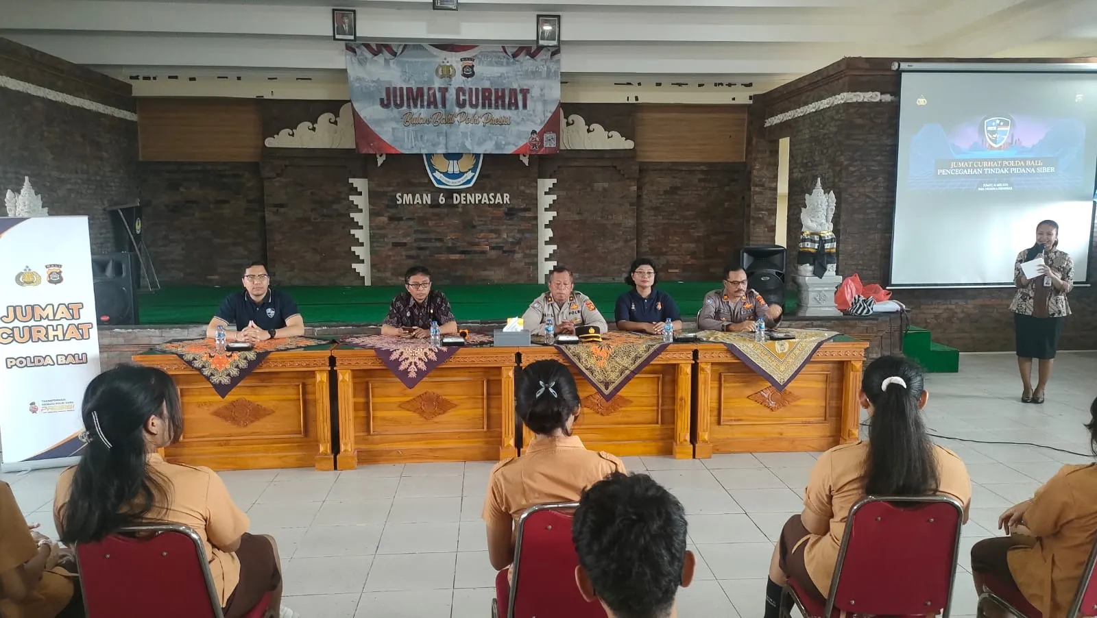 Gelar Jumat Curhat, Polda Bali Sasar siswa Sma 6 Denpasar