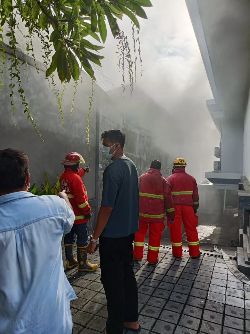 Kebakaran Gudang Gas LPG Jl.Kargo 18 Korban Dilarikan Ke Rumah Sakit