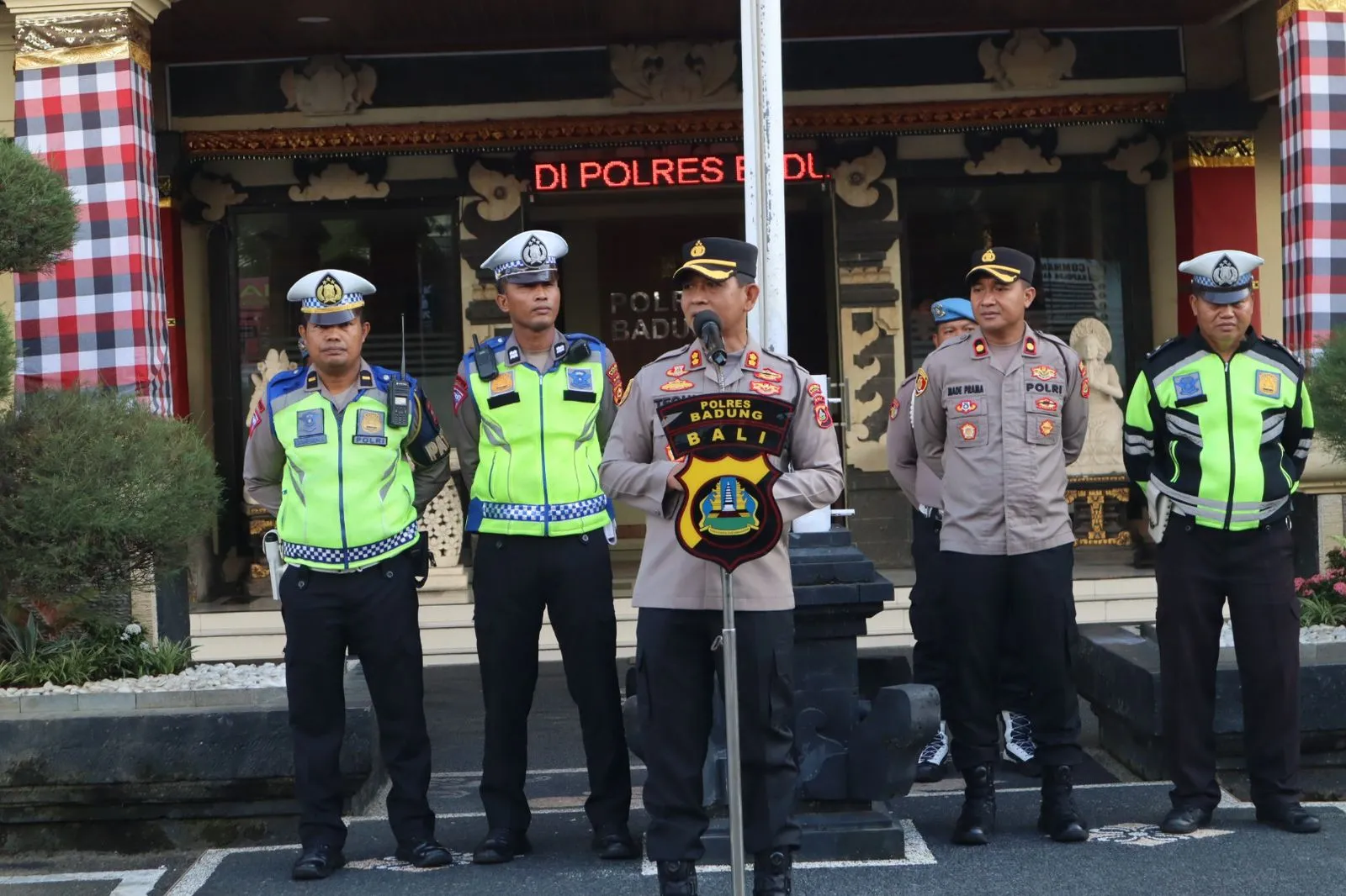 Kapolres Badung AKBP Teguh Priyo Wasono Apresiasi Kinerja Personelnya