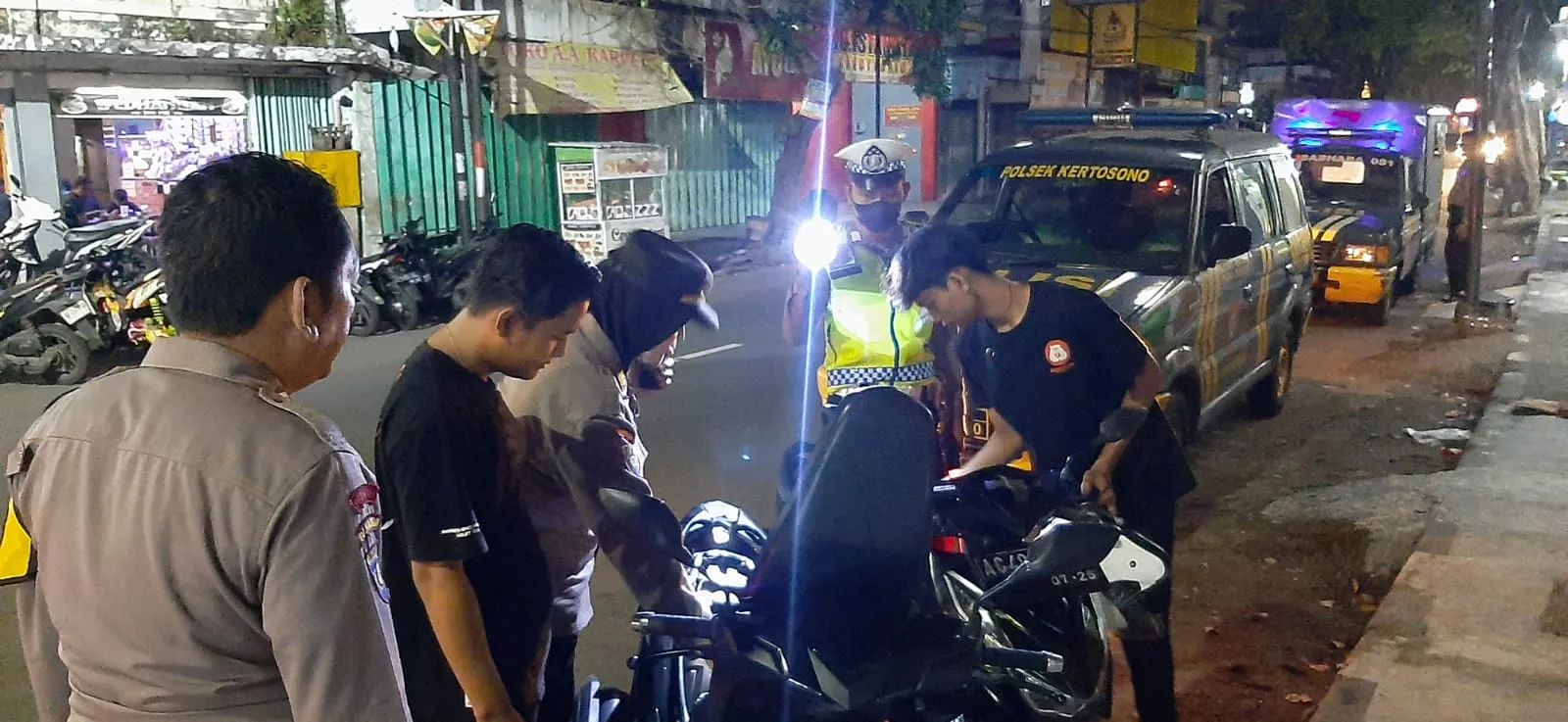 Gelar Patroli Skala Besar Amankan Libur Panjang Hari Raya Idul Adha 2024, Polres Nganjuk Terapkan Metode SREG