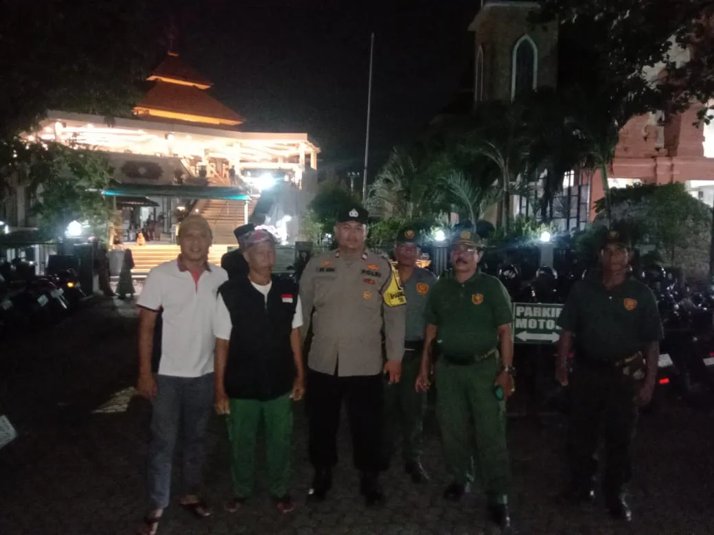 Takbiran di Masjid yang ada di wilayah Kuta Selatan Berlangsung Aman dan Terkendali, Personil Polsek Kutsel Laksnakan PAM