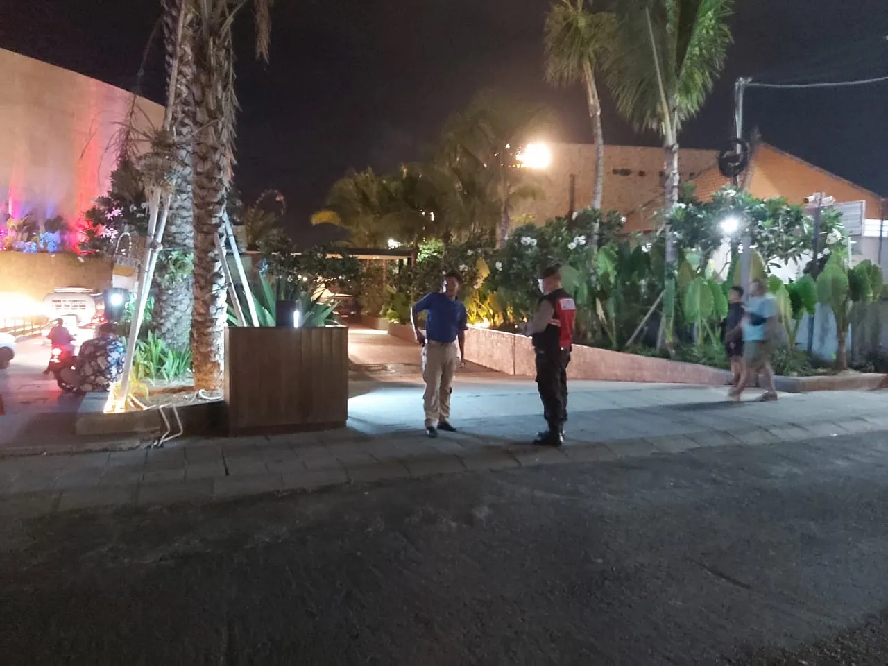 Samapta Polsek Kuta Utara Blue Light Patrol Sasar Sepanjang Jalan Subak Sari Tibubeneng