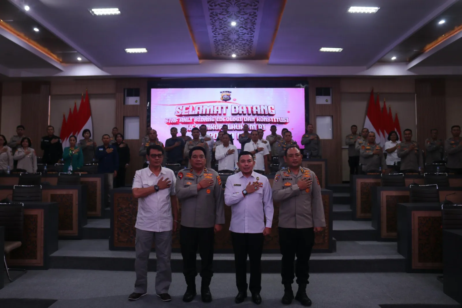 Kunker di Wilayah Bali, Staf Ahli Kemenkopolhukam RI diterima langsung Oleh Wakapolda Bali di Mapolda Bali