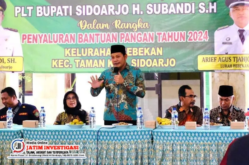 Plt Bupati Sidoarjo Subandi dan Istri Pastikan Warga Kurang Mampu Dapat Bantuan