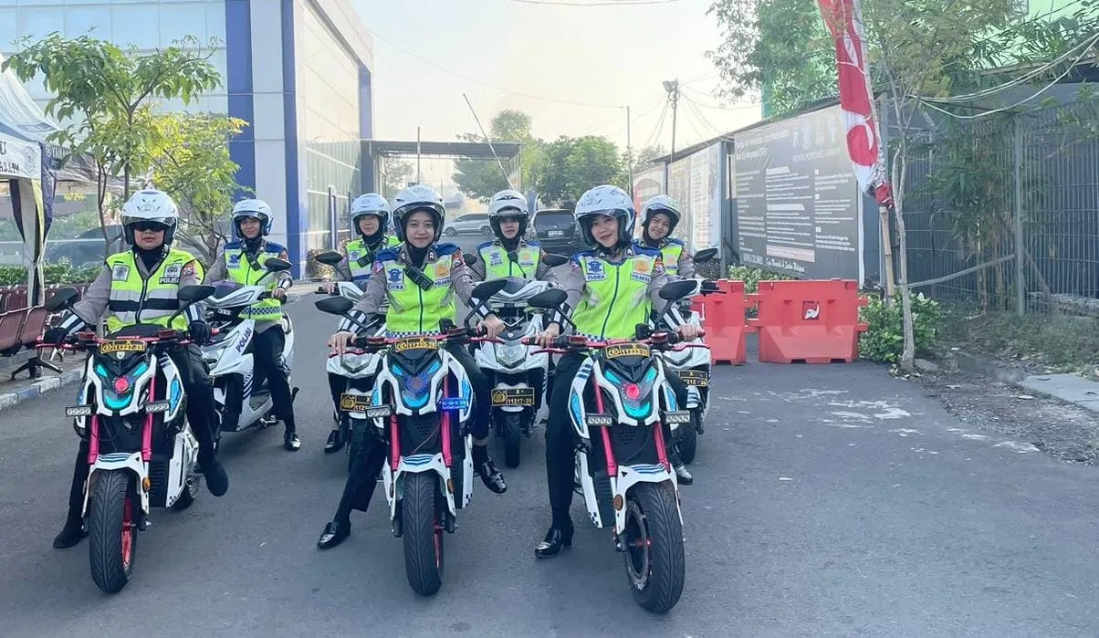 Srikandi Satlantas Polrestabes Surabaya, Gelar Patroli Humanis di Jalan Raya Kota Surabaya