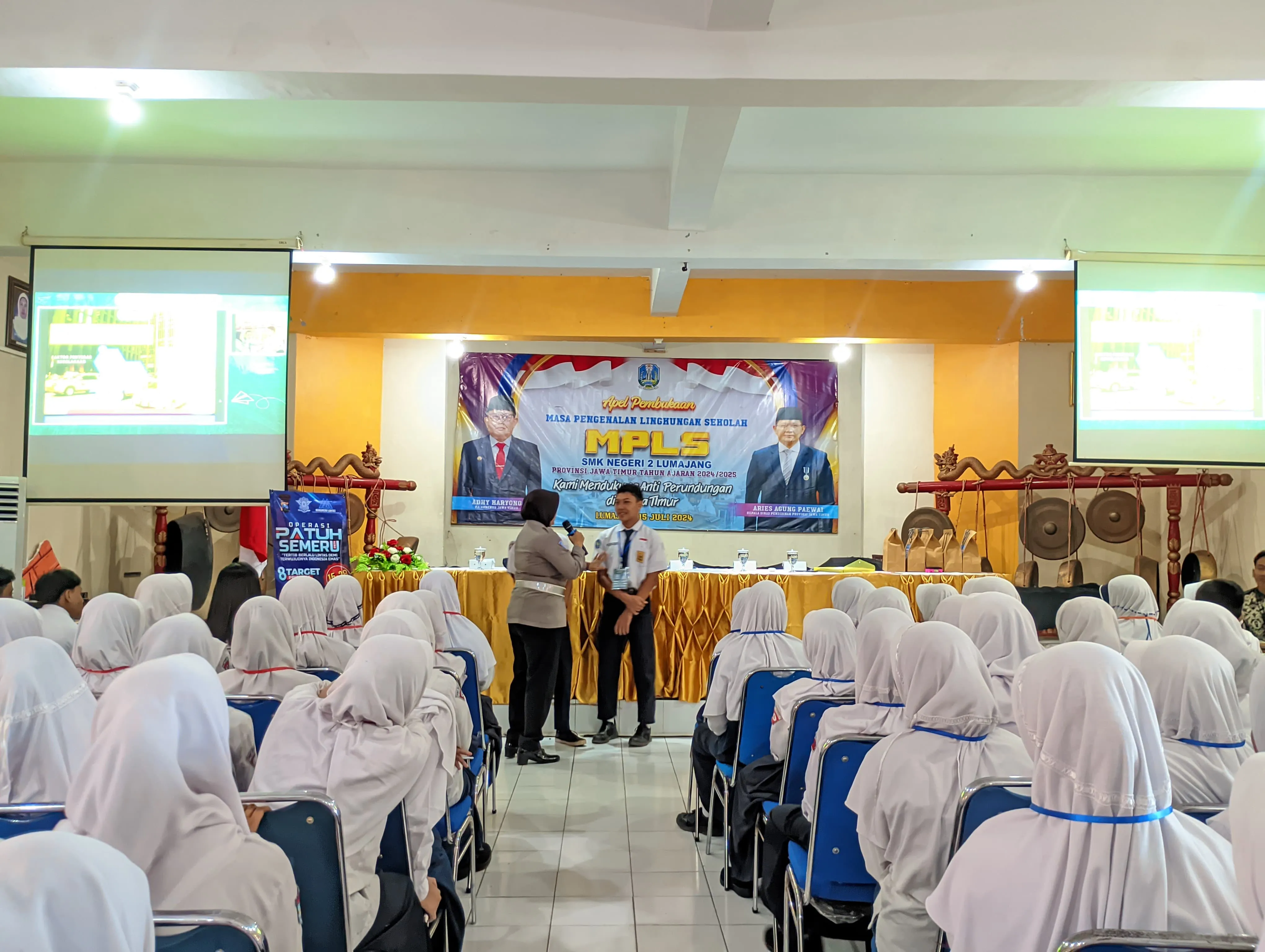 Polres Lumajang Ajak Pelajar Tertib Berlalu Lintas Melalui Program Police Goes To School