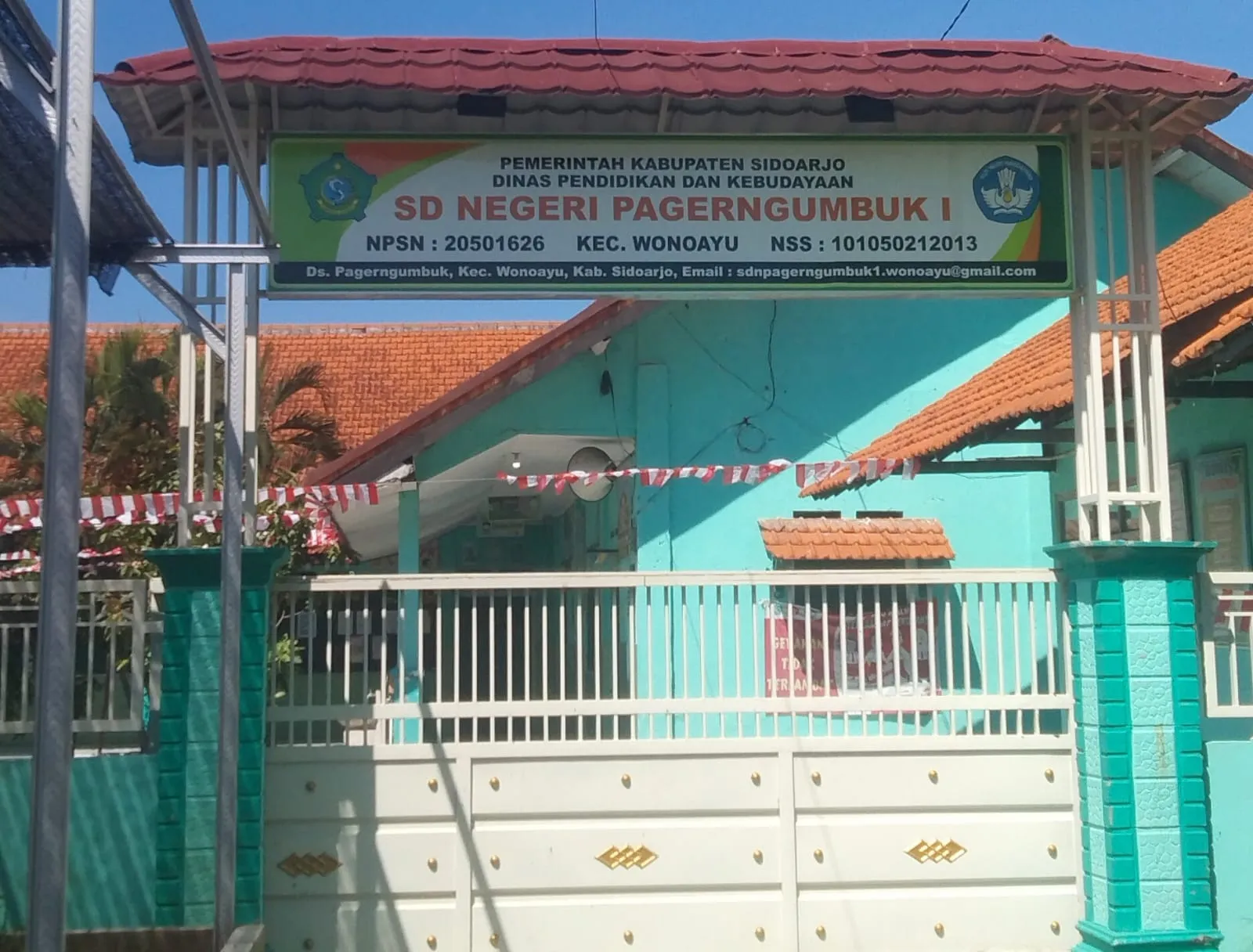 Wali Murid Menangis Merasa Hak nya di Rampok, Diduga Maraknya Pungli Buku LKS dan Modul di SDN 1 Pagerngumbuk Wonoayu