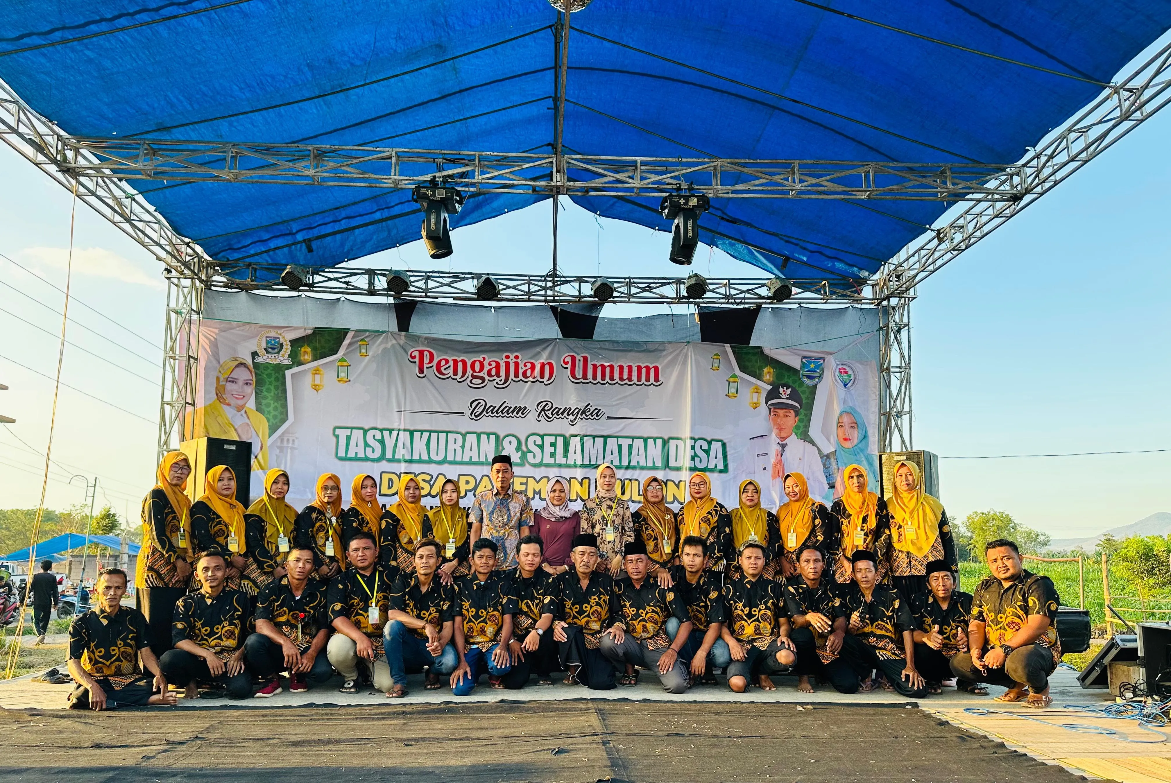 Antusias Warga Menghadiri Acara Pengajian Umum Penutupan HUT RI Ke-79 Dan Tasyakkuran Pelantikan Arbaiyah Sebagai Anggota DPRD Kabupaten Probolinggo Dapil II