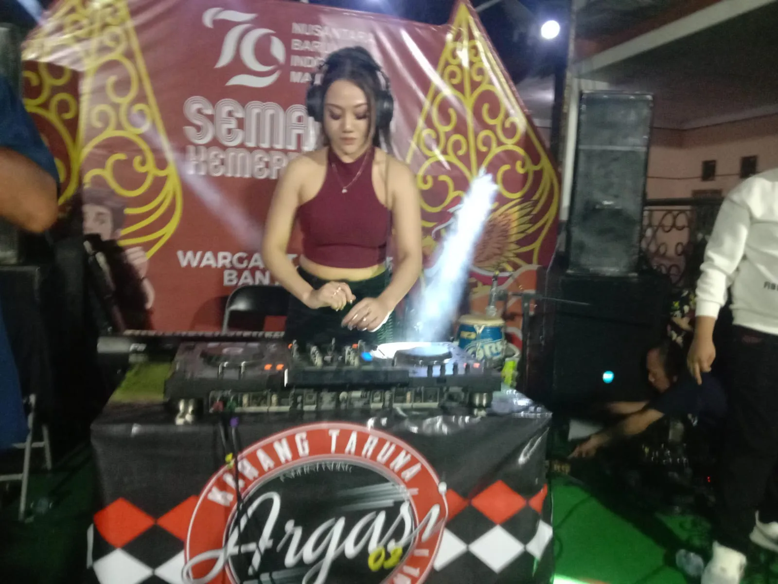 Penutupan HUT RI ke 79 RT 02 / RW 05 Kelurahan Banyu Urip Surabaya, Hadirkan DJ Viral Tessa Morena dan DJ Cellio Aura