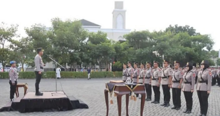 Kombes Pol Christian Tobing, Memimpin Prosesi Sertijab Lima Kapolsek Yang Dirotasi