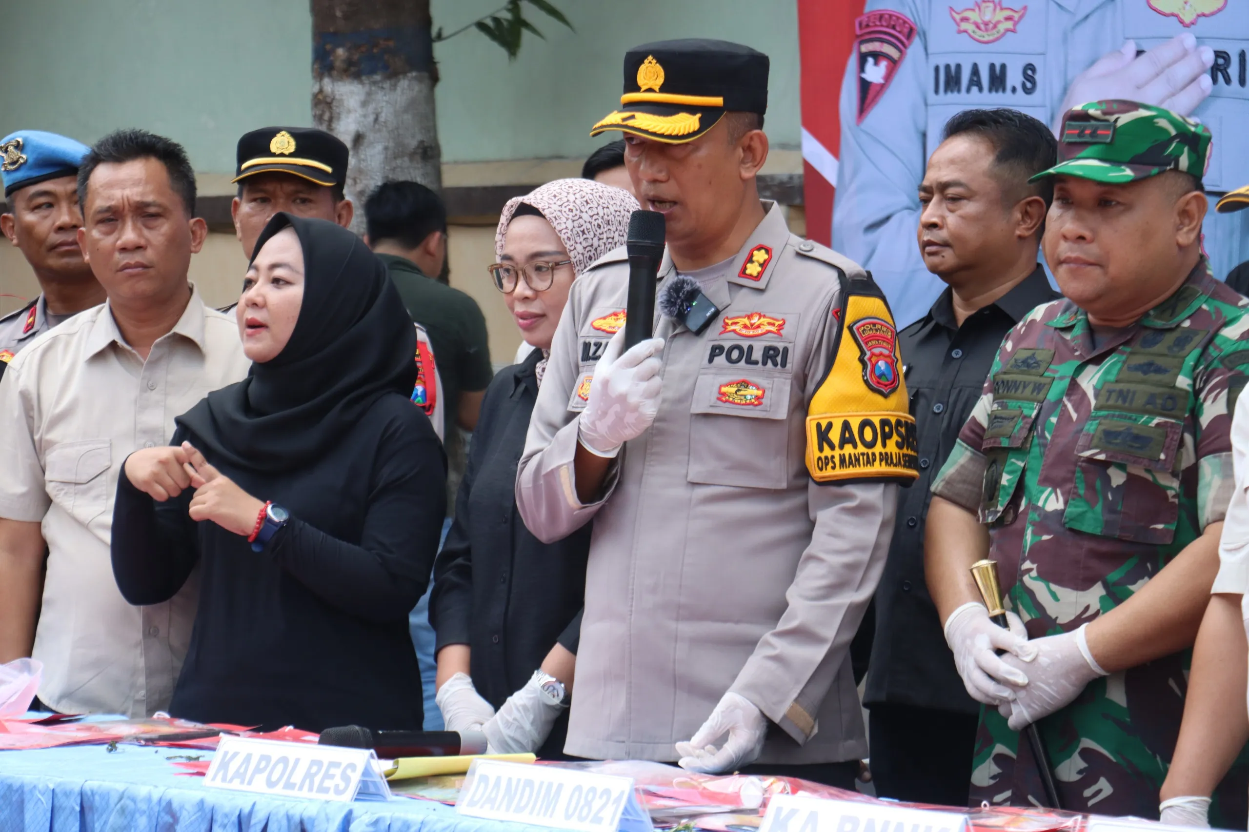 Operasi Tumpas Narkoba Semeru 2024, Polres Lumajang Berhasil Ungkap 16 Kasus dan Bongkar Ladang Ganja di TNBTS