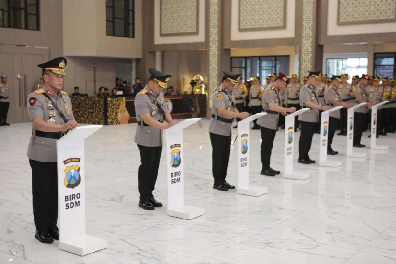 Pimpin Sertijab PJU, Kapolda Jatim Resmikan Direktorat Reserse Siber