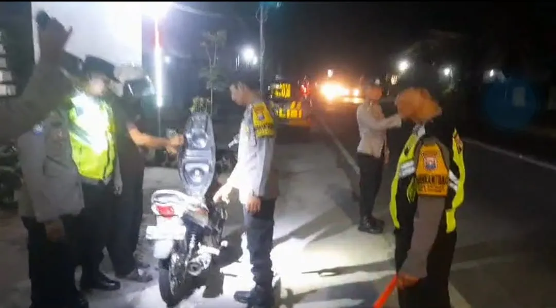 Polres Nganjuk Gelar Patroli Skala Besar, Ciptakan Kamtibmas Hingga Pelosok Desa