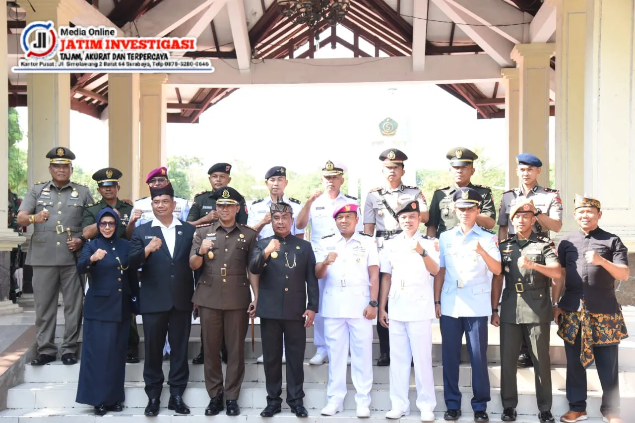 Pjs. Bupati Sidoarjo Memimpin Upacara Hari Jadi Ke-79 Provinsi Jawa Timur Tahun 2024