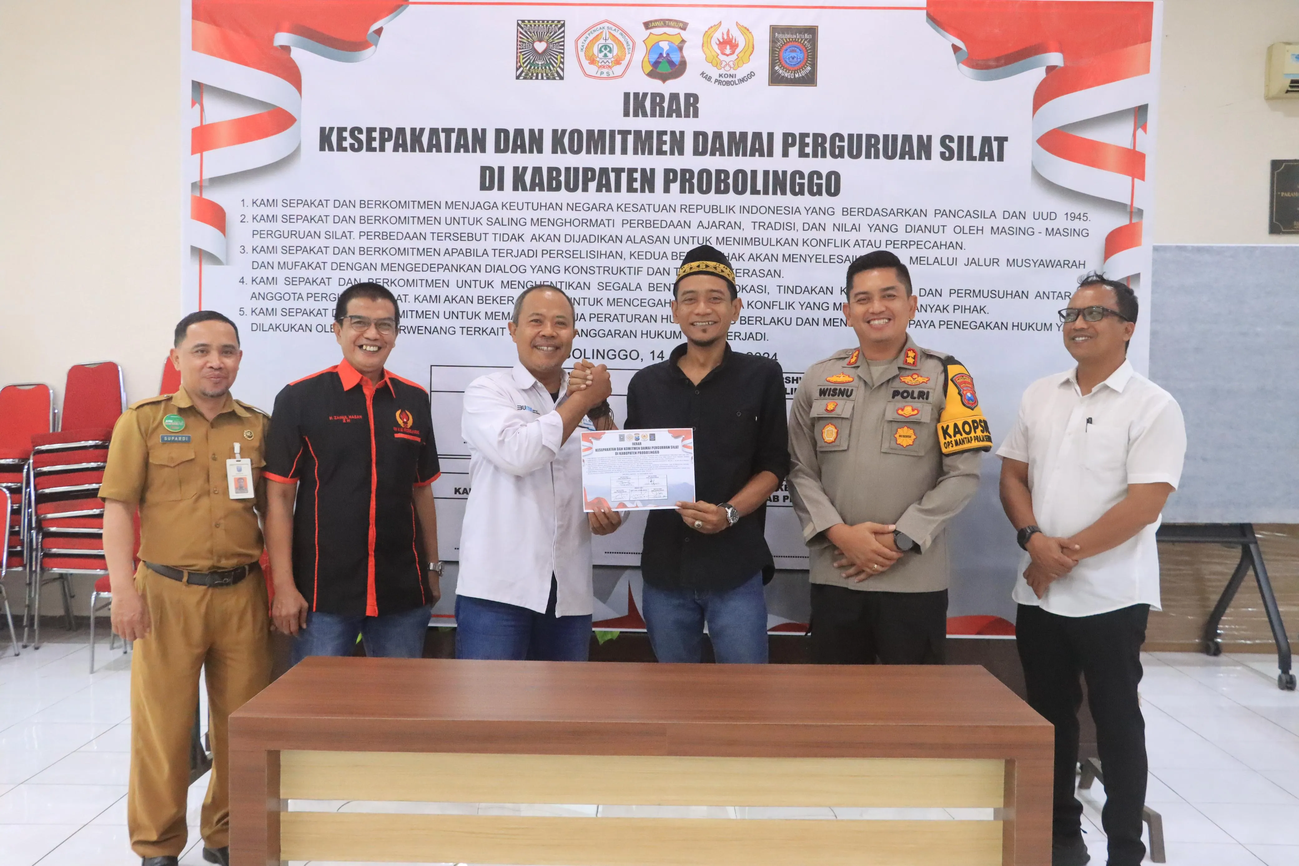 Polres Probolinggo Fasilitasi Ikrar Damai Dua Perguruan Silat Komitmen Jaga Kamtibmas