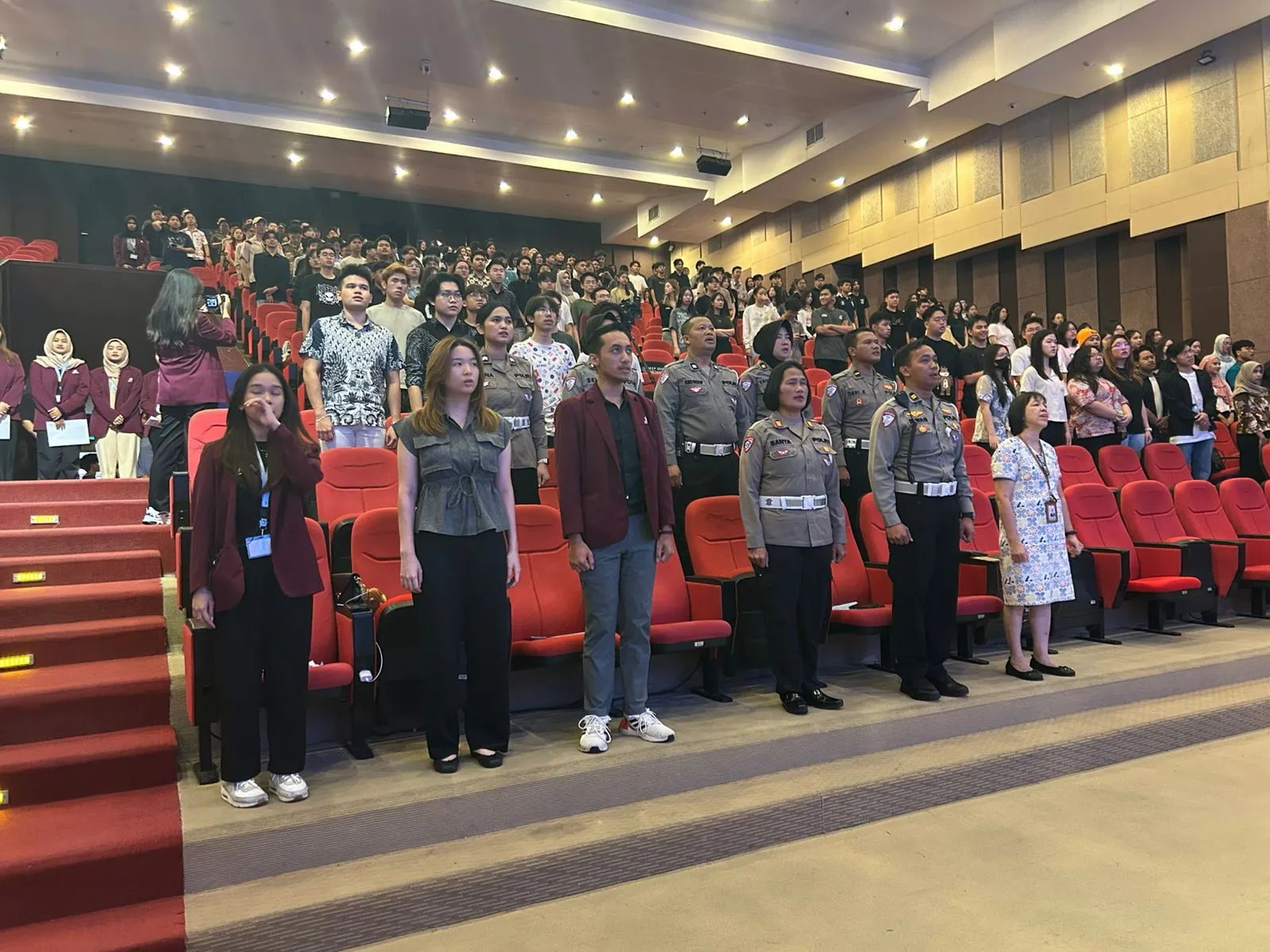 Dalam Minimalisir Angka Laka Lantas, Kanit Turjawali Polrestabes Surabaya, Laksanakan Kegiatan Police Goes To Campus