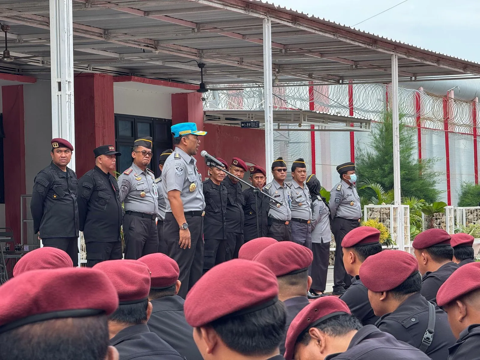 Sinergi dan Profesionalisme, Penguatan Regu Pengamanan Lapas Narkotika Kelas IIA Pamekasan Kanwil Kementerian Imigrasi dan Pemasyarakatan Jatim Bersama Ditjen PAS